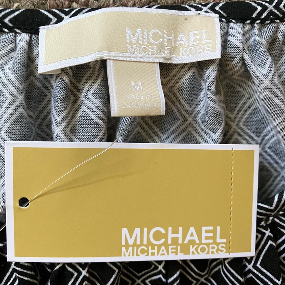 Michael Kors NWT Black and White Diamond Print Blouse - Picture 4 of 4